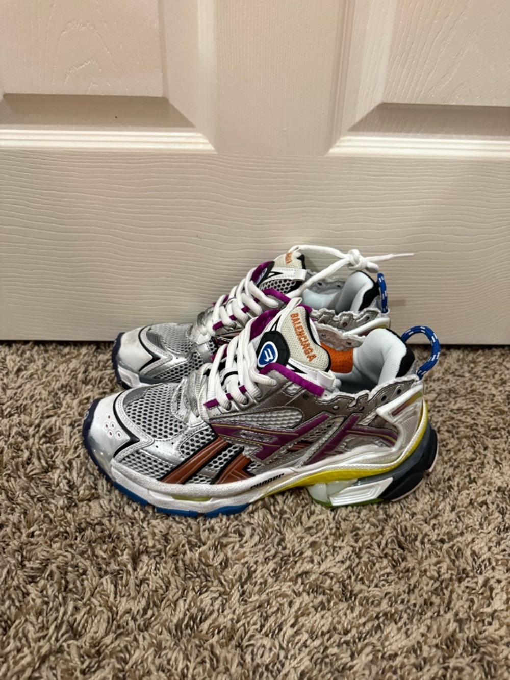 Balenciaga Runner Gradient Sneakers - Picture 2 of 6